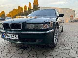 BMW 7 Series фото 4