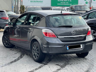 Opel Astra foto 4