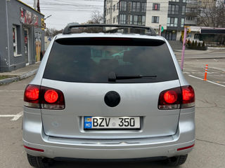 Volkswagen Touareg foto 3