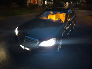 Mercedes E-Class фото 0