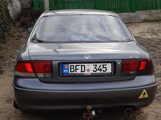 Mazda 626 foto 3