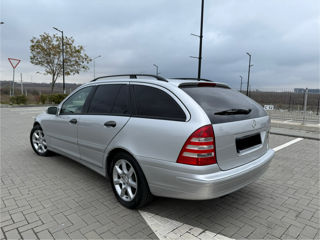 Mercedes C-Class foto 5