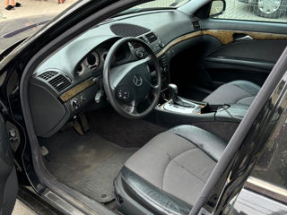 Mercedes E-Class foto 2