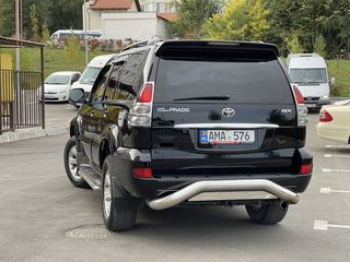 Toyota Land Cruiser Prado foto 8