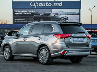 Mitsubishi Outlander foto 2