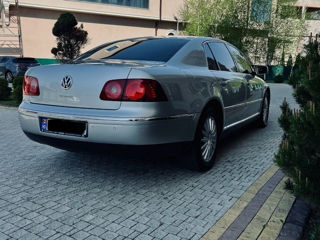 Volkswagen Phaeton foto 10