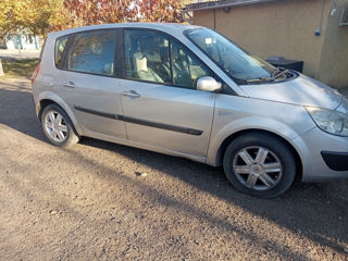 Renault Scenic foto 2