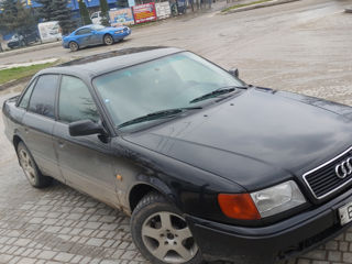 Audi 100 foto 1