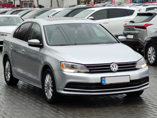 Volkswagen Jetta foto 4