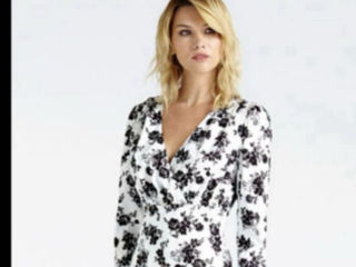 Rochie guess s originala ca noua /платья foto 2