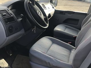 Volkswagen T5 foto 6