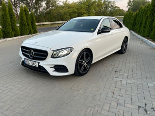 Mercedes E-Class foto 3