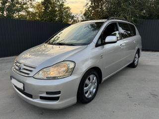 Toyota Avensis Verso