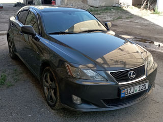 Lexus IS Series