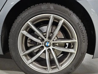 BMW 5 Series foto 3