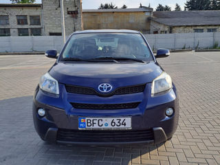 Toyota Urban Cruiser фото 2