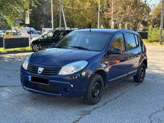 Dacia Sandero foto 2