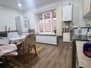 Apartament cu 2 camere, 55 m², Buiucani, Chișinău foto 3