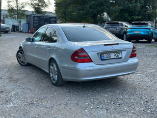 Mercedes E-Class foto 3