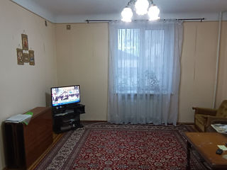 Apartament cu 3 camere, 70 m², Centru, Chișinău foto 1