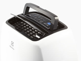 Осушитель воздуха Electrolux EDH-22L foto 5