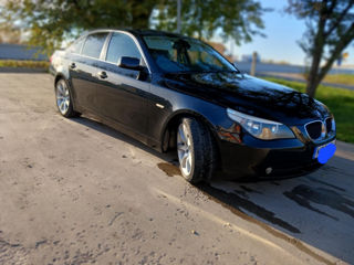 BMW 5 Series foto 4