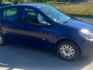 Renault Clio foto 9