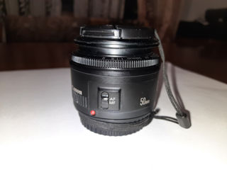 Canon 50 mm f/1.8 II foto 1