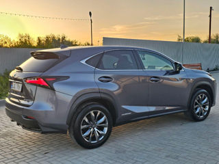 Lexus NX Series foto 4