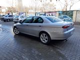 Alfa Romeo 166 foto 4