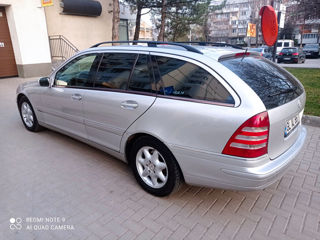 Mercedes C-Class foto 5