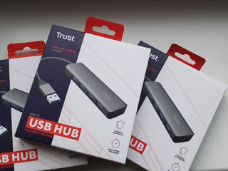 4 Port USB 3.2  Hub