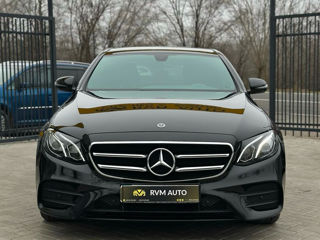 Mercedes E-Class foto 2