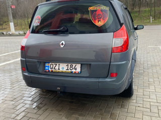 Renault Grand Scenic foto 8