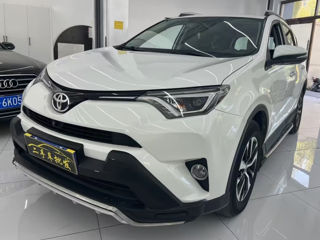 Toyota Rav 4 foto 1