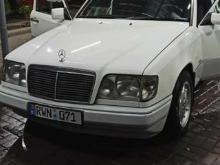 Mercedes A-Class foto 2