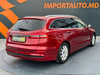 Ford Mondeo foto 7