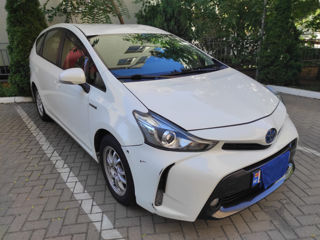 Toyota Prius + foto 2