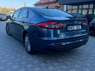 Ford Fusion foto 6