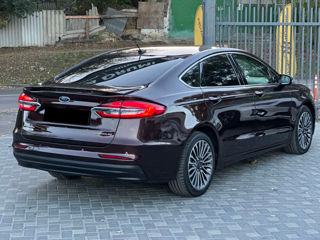 Ford Fusion foto 4