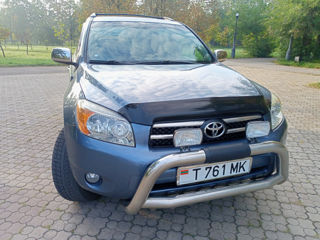 Toyota Rav 4 foto 1