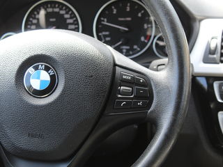 BMW 3 Series foto 9