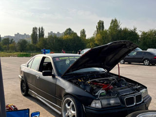 BMW 3 Series foto 3