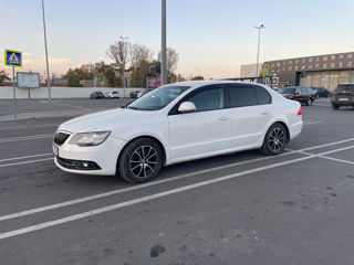 Skoda Superb foto 3