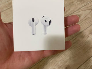 Airpods 4