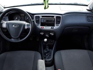 KIA Rio foto 2