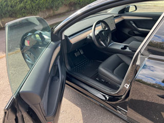 Tesla Model 3 foto 7