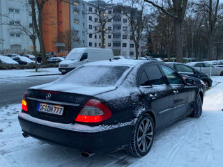 Mercedes E-Class foto 8