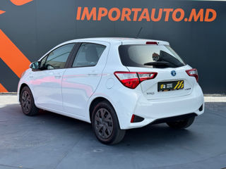 Toyota Yaris foto 8