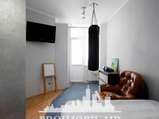 Apartament cu 3 camere, 126 m², Buiucani, Chișinău foto 11